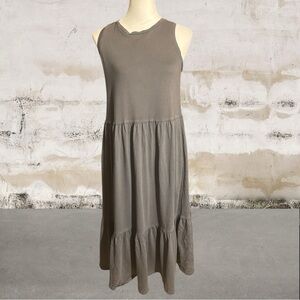 Universal Thread Sleeveless Tiered Gray Midi Dress Size XS